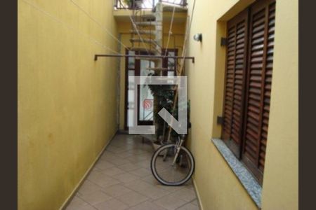 Casa à venda com 3 quartos, 240m² em Jardim Textil, São Paulo