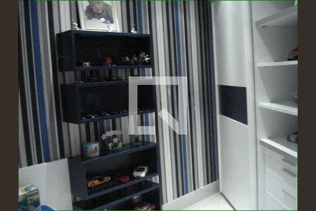 Casa à venda com 3 quartos, 311m² em Jardim Piqueroby, São Paulo