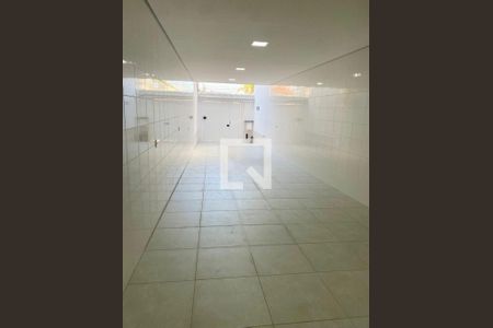 Casa à venda com 3 quartos, 240m² em Vila Centenario, São Paulo