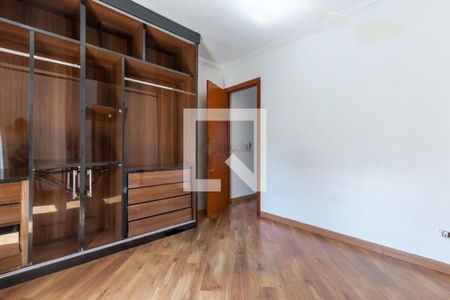 Casa para alugar com 3 quartos, 202m² em Vila Santa Clara, São Paulo