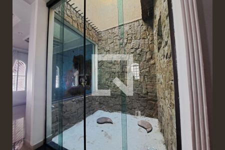 Casa à venda com 3 quartos, 145m² em Vila Carrão, São Paulo