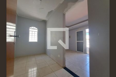 Casa à venda com 3 quartos, 145m² em Vila Carrão, São Paulo