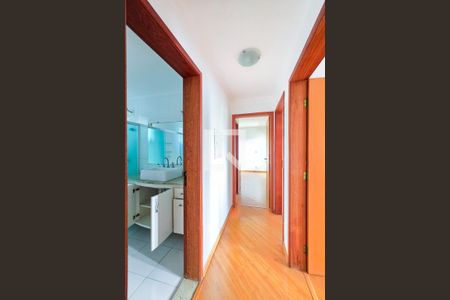 Corredor de apartamento para alugar com 3 quartos, 111m² em Parque Residencial Aquarius, São José dos Campos