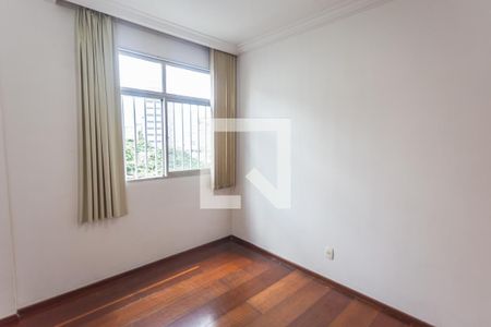 Quarto 1 de apartamento à venda com 3 quartos, 90m² em Santo Antônio, Belo Horizonte