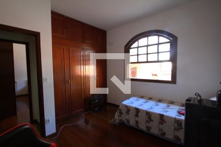 Quarto 3 de casa à venda com 4 quartos, 285m² em Betânia, Belo Horizonte