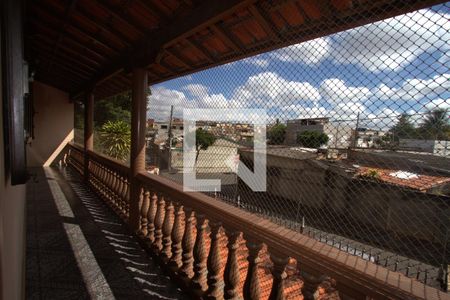 Varanda segundo andar de casa à venda com 4 quartos, 285m² em Betânia, Belo Horizonte