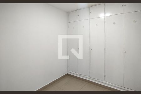 Quarto 2 de apartamento à venda com 3 quartos, 110m² em Santo Antônio, Belo Horizonte