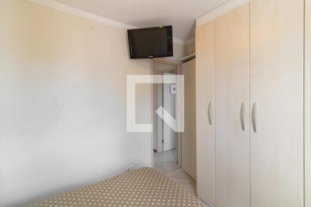 Quarto 1 de apartamento para alugar com 2 quartos, 50m² em Vila Carmosina, São Paulo