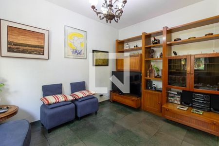 Sala de TV de casa de condomínio à venda com 3 quartos, 219m² em Sumarezinho, São Paulo