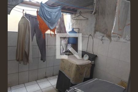 Casa à venda com 3 quartos, 90m² em Vila Charlote, São Paulo