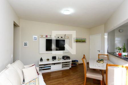 Sala de apartamento para alugar com 2 quartos, 56m² em Vila Sonia do Taboao, Taboão da Serra