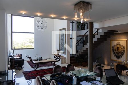 Sala de casa à venda com 4 quartos, 596m² em Estoril, Belo Horizonte