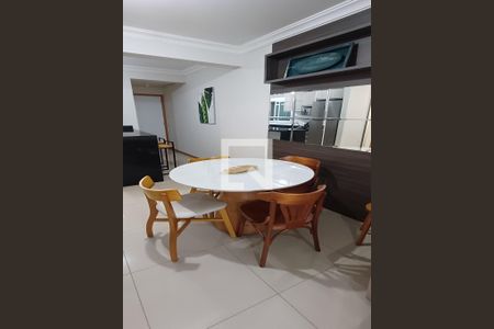 Sala de apartamento para alugar com 2 quartos, 84m² em Barreiros, São José