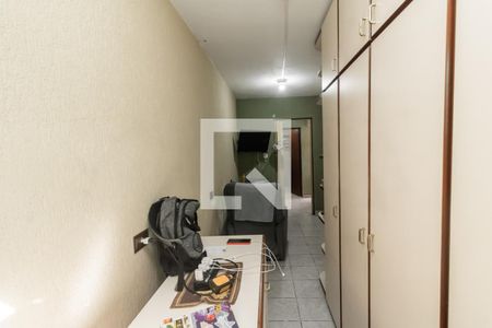 Quarto 2 de casa para alugar com 2 quartos, 300m² em Vila Guilhermina, São Paulo