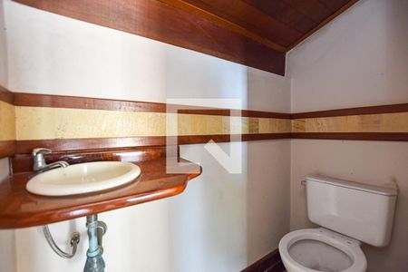 Lavabo de casa de condomínio à venda com 3 quartos, 300m² em Itaipu, Niterói