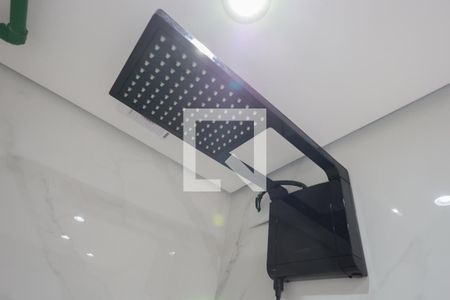 Banheiro de kitnet/studio para alugar com 1 quarto, 27m² em Santana, São Paulo