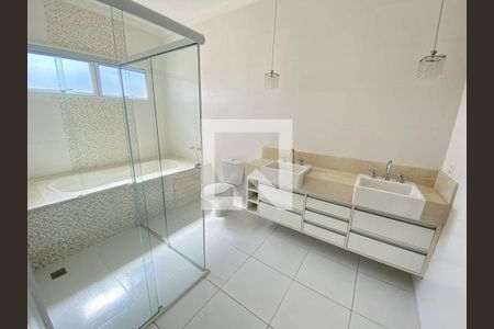 Banheiro de casa de condomínio à venda com 4 quartos, 280m² em Engordadouro, Jundiaí