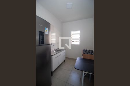 Sala/Quarto/Cozinha de casa para alugar com 1 quarto, 28m² em Cristal, Porto Alegre