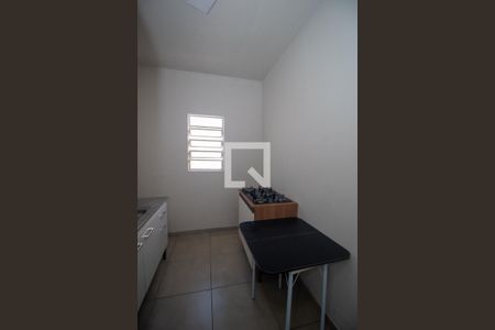 Sala/Quarto/Cozinha de casa para alugar com 1 quarto, 28m² em Cristal, Porto Alegre