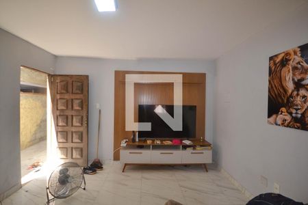 Sala de casa para alugar com 3 quartos, 200m² em Areia Branca, Belford Roxo