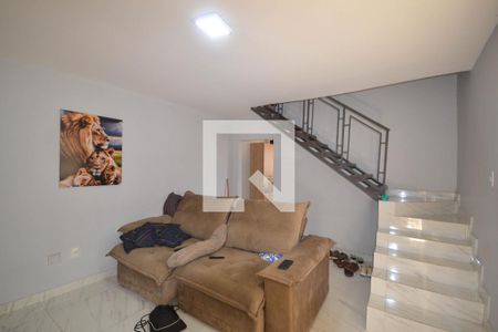 Sala de casa para alugar com 3 quartos, 200m² em Areia Branca, Belford Roxo