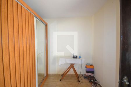 Quarto 1 de casa para alugar com 3 quartos, 200m² em Areia Branca, Belford Roxo