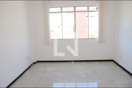 Sala de apartamento à venda com 3 quartos, 73m² em Sagrada Família, Belo Horizonte