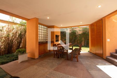 Varanda de casa à venda com 3 quartos, 525m² em Jardim dos Estados, São Paulo