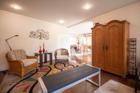 Sala de casa à venda com 3 quartos, 525m² em Jardim dos Estados, São Paulo