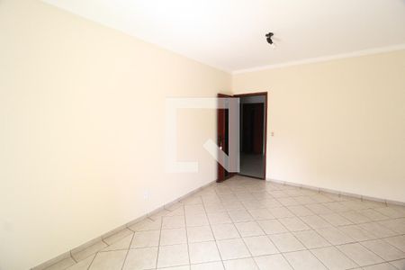 Sala de apartamento para alugar com 2 quartos, 55m² em Brasil, Uberlândia