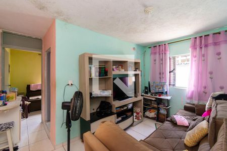 Sala de casa à venda com 3 quartos, 120m² em Parque Novo Lar, São Paulo