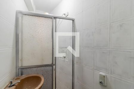 Banheiro de casa para alugar com 1 quarto, 40m² em Parque Boturussu, São Paulo