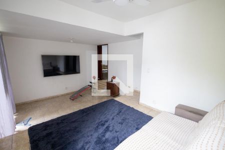 Sala 1 de casa para alugar com 4 quartos, 350m² em Campo Grande, Rio de Janeiro