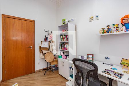 Quarto 1 de casa à venda com 3 quartos, 200m² em Vila Moraes, São Paulo