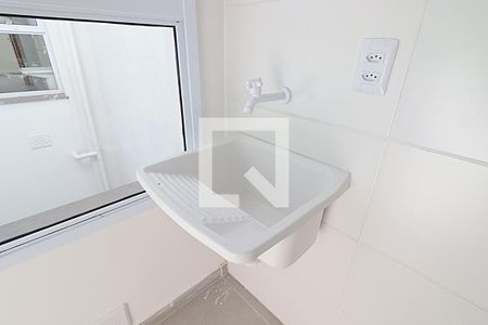 Sala - Cozinha / Tanque de casa para alugar com 1 quarto, 37m² em Jardim Algarve, Alvorada