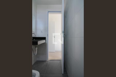 Banheiro da Suíte de apartamento para alugar com 2 quartos, 92m² em Paquetá, Belo Horizonte