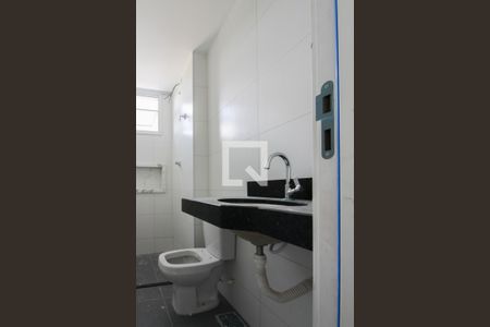 Banheiro da Suíte de apartamento para alugar com 2 quartos, 60m² em Paquetá, Belo Horizonte