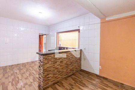 Sala de casa para alugar com 2 quartos, 65m² em Vila Nova Curuca, São Paulo