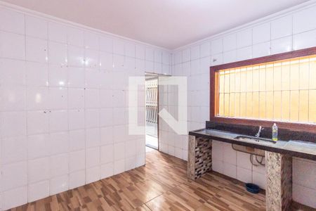 Cozinha de casa para alugar com 2 quartos, 65m² em Vila Nova Curuca, São Paulo