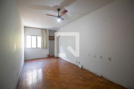 Sala de apartamento para alugar com 2 quartos, 58m² em Copacabana, Rio de Janeiro