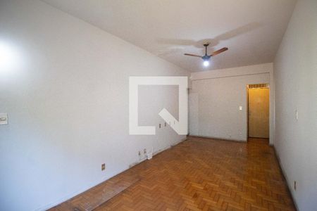 Sala de apartamento para alugar com 2 quartos, 58m² em Copacabana, Rio de Janeiro