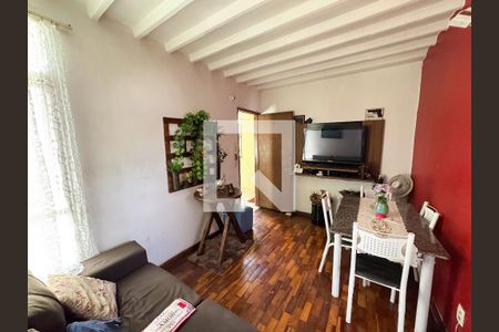 Sala de apartamento à venda com 2 quartos, 34m² em Inconfidentes, Contagem