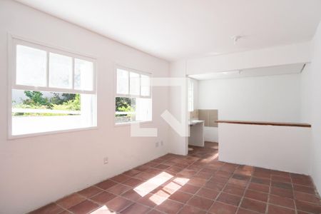 Sala/Quarto de kitnet/studio para alugar com 1 quarto, 41m² em Partenon, Porto Alegre