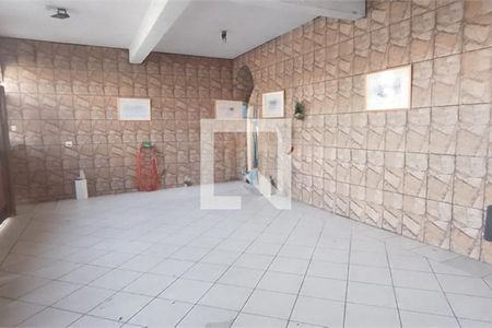 Casa à venda com 3 quartos, 250m² em Vila Ponte Rasa, São Paulo