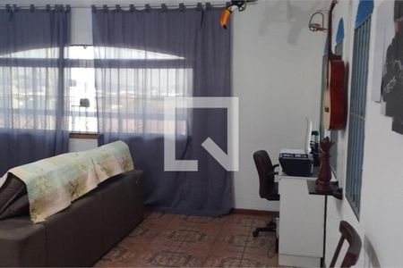 Casa à venda com 3 quartos, 250m² em Vila Ponte Rasa, São Paulo