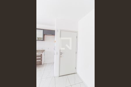 Sala de TV de apartamento para alugar com 2 quartos, 46m² em Jardim Copiuva, Carapicuíba