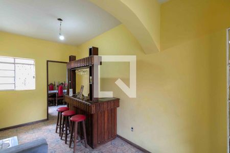 Sala de casa à venda com 3 quartos, 300m² em Universitário, Belo Horizonte