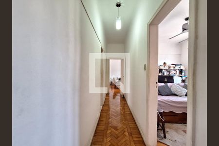 Corredor de apartamento à venda com 4 quartos, 114m² em Laranjeiras, Rio de Janeiro