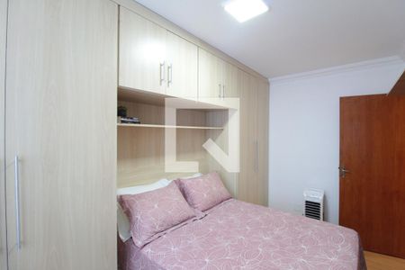 Quarto 1 de apartamento para alugar com 2 quartos, 55m² em Parque São Pedro, Belo Horizonte