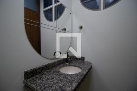 Lavabo da Sala 1 de casa à venda com 6 quartos, 360m² em Vila Maria Baixa, São Paulo